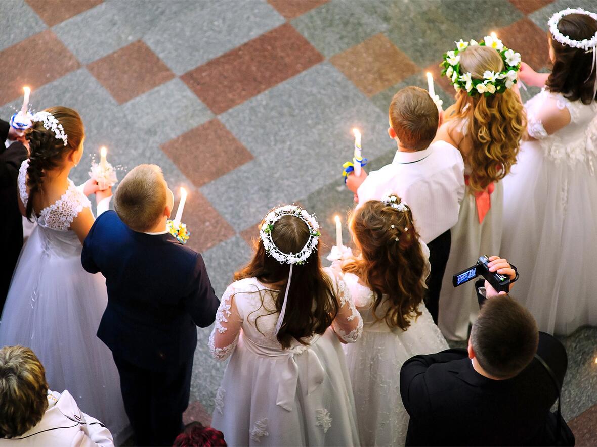 form_first_communion_1920x1080_teaser